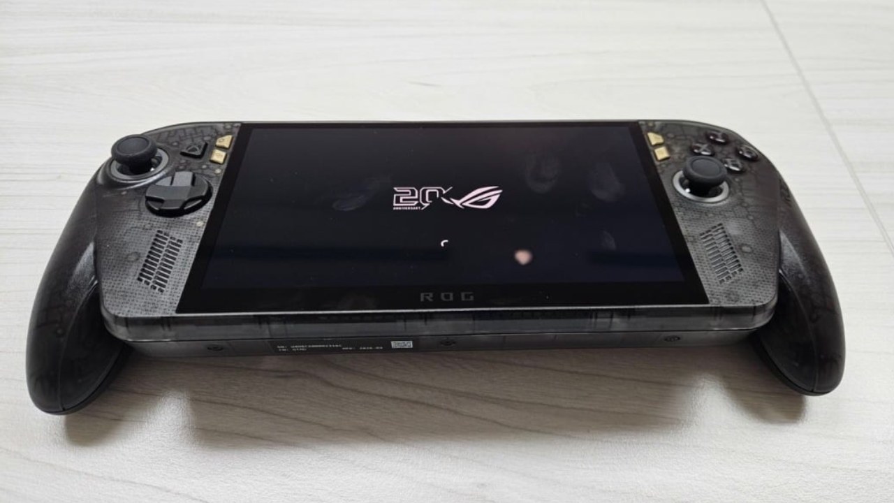 ASUS, OLED Xbox Ally X, First Look, New Screen, D-Pad, Hardware Changes, NoobFeed