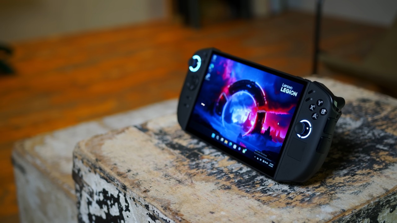Lenovo, Legion Go 2 Hands-On, Stunning OLED, Solid Performance, Premium Build, NoobFeed