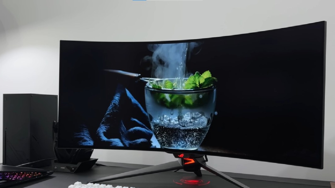OLED Monitors Still Struggle, HDR Compared to OLED TVs, NoobFeed