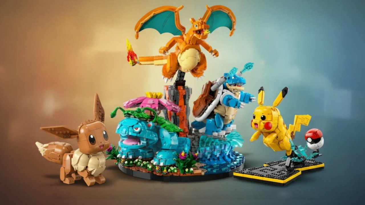 Pokémon, LEGO, Eevee, Pikachu, Charizard Sets