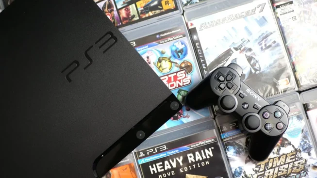 Sony PlayStation 3 Console and Controller