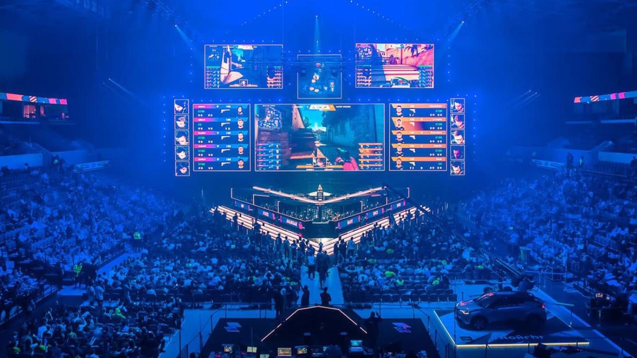 Professional Players, Build, Legacy, Modern Esports, Event