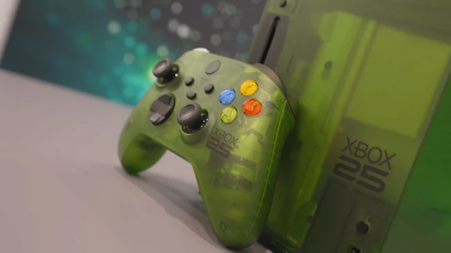 Microsoft XBOX X25 Console and Controller