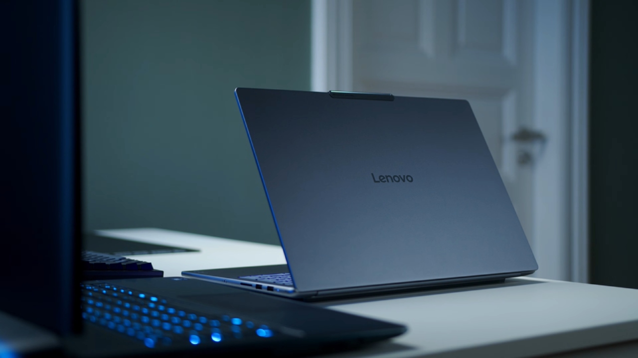 Lenovo yoga pro 9i Backside