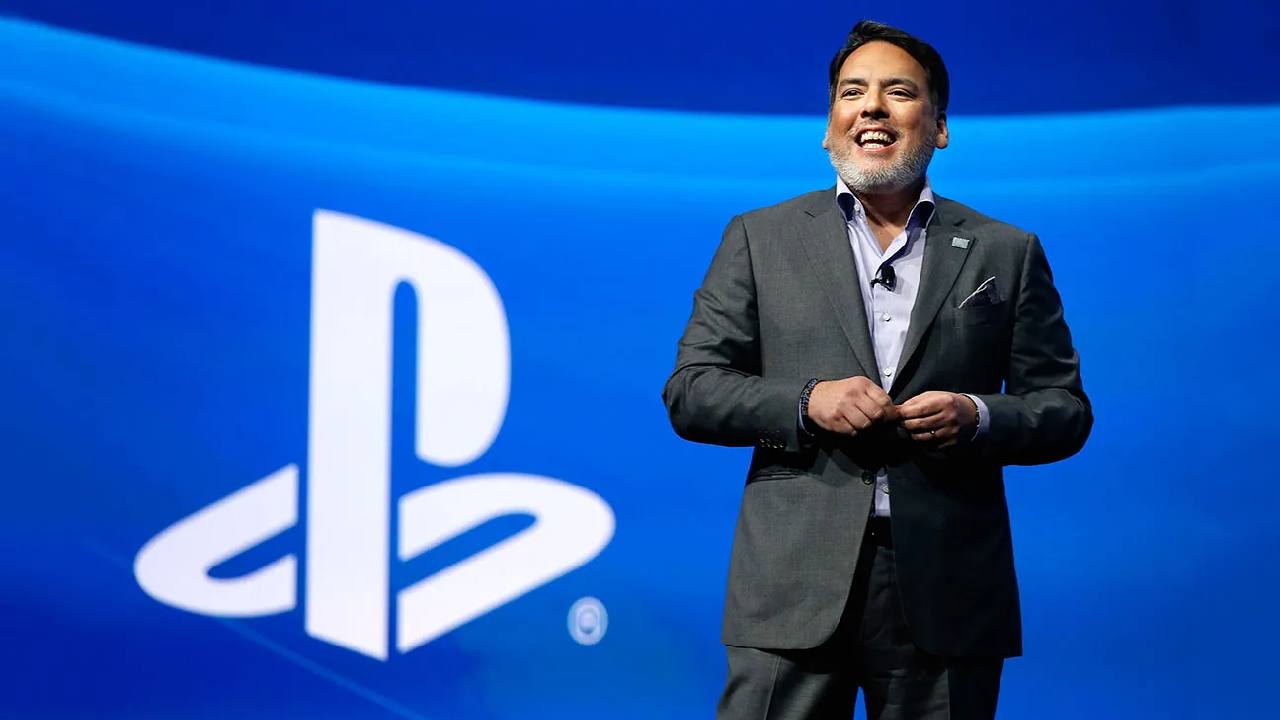 Shawn Layden presenting for PlayStation