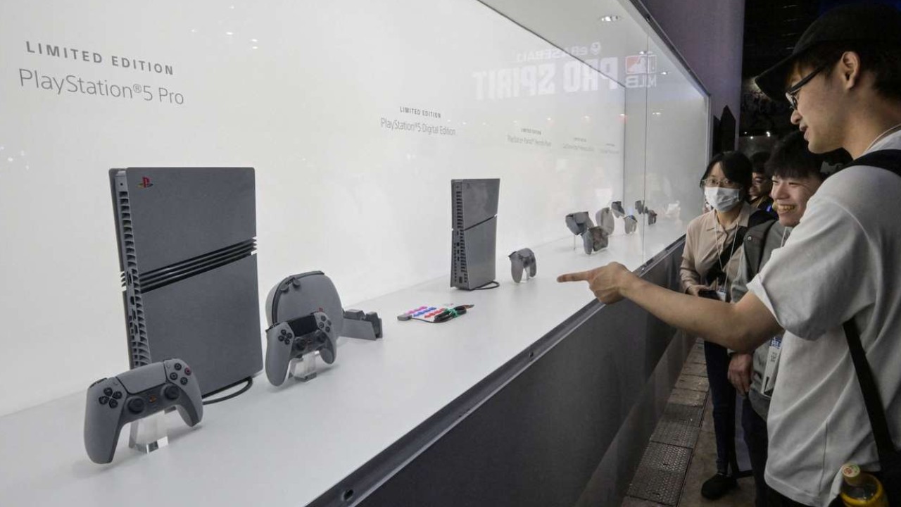 PlayStation people waiting to buy ps5 Pro 30th Anniversary Limited edition