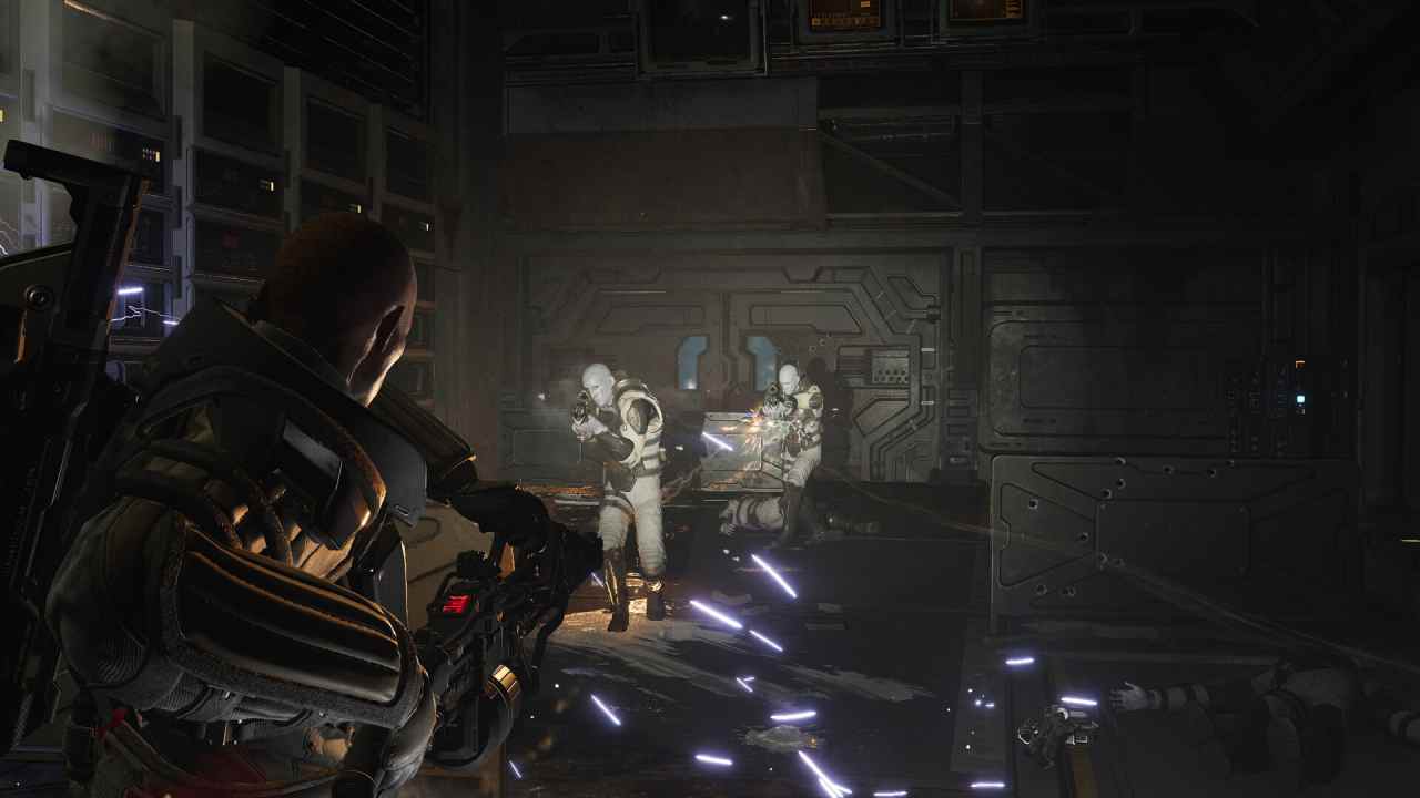 Aliens: Fireteam Elite 2 Protagonist Shooting