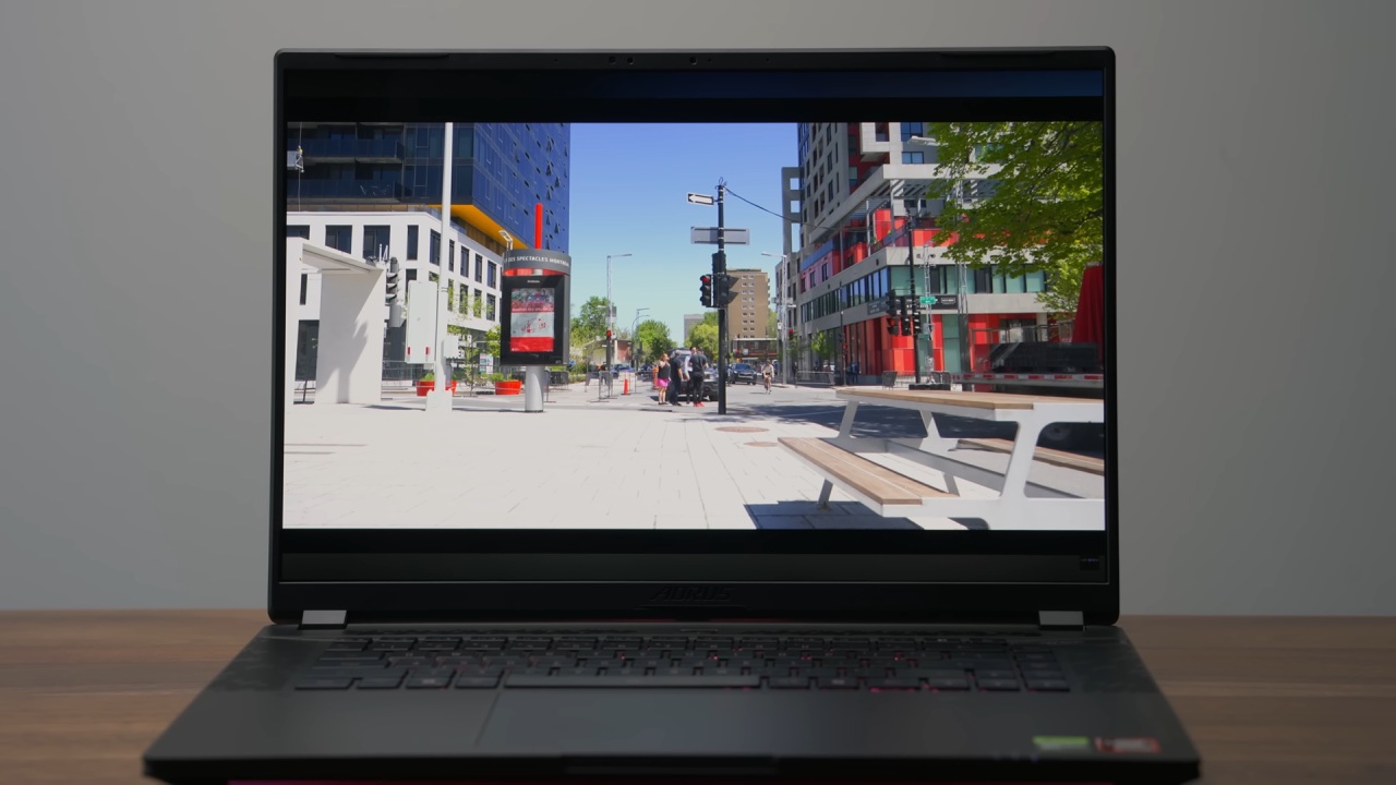 Gigabyte AORUS MASTER 16 Gen 2 Display