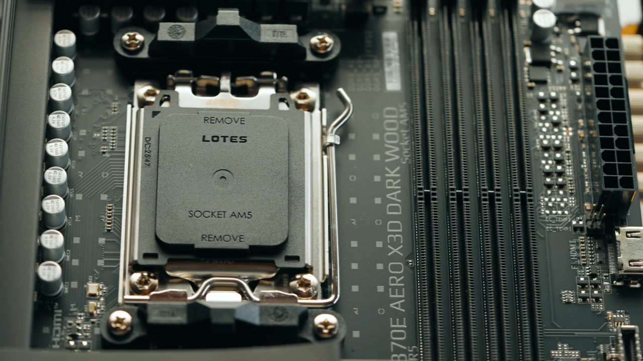 Gigabyte X870E Aero X3D Dark Wood AM5 Slot